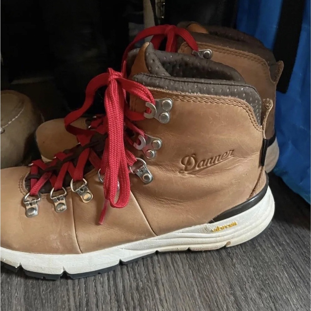 Danners womens hiking boots 6.5